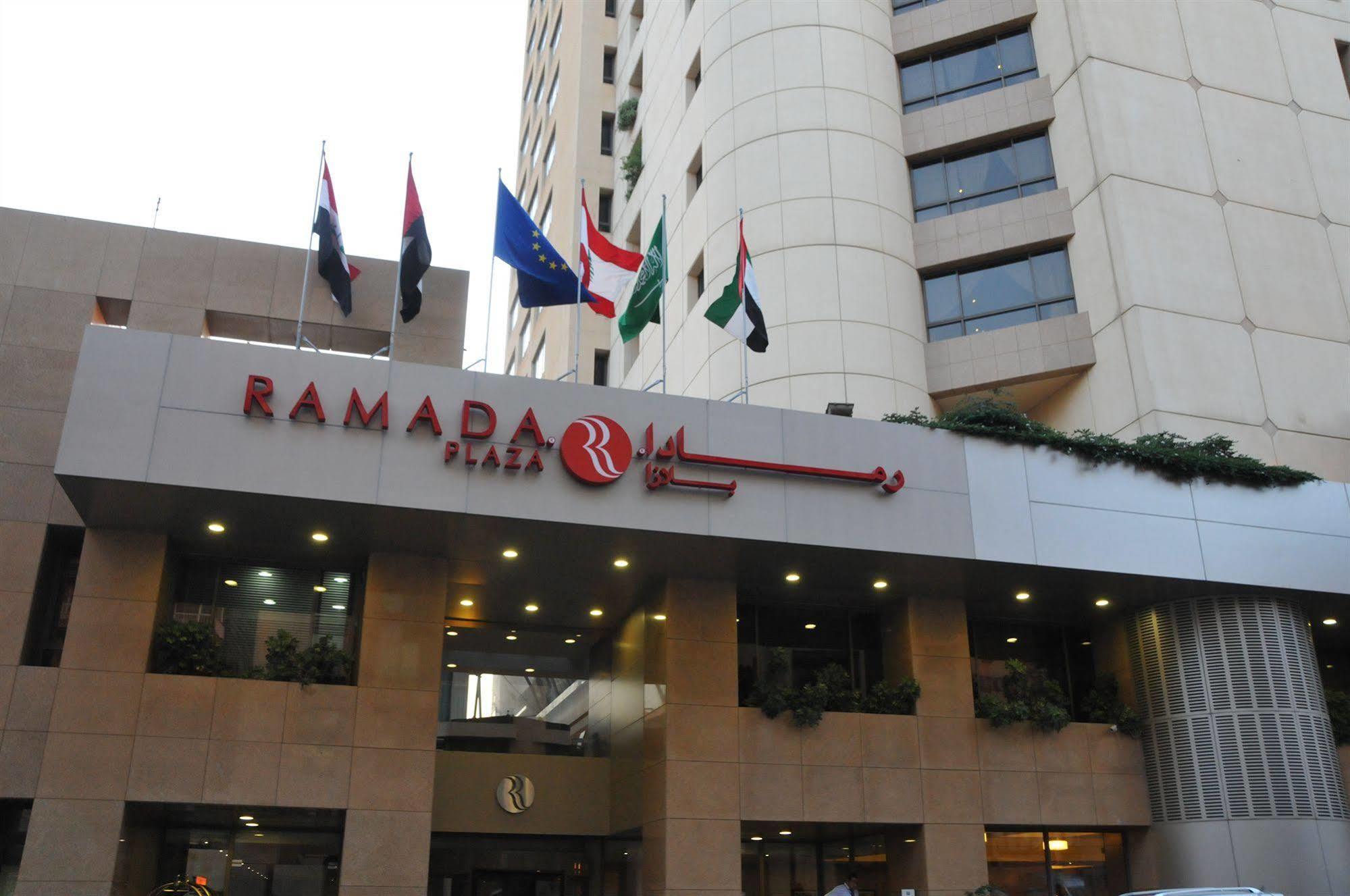 Отель Ramada Plaza By Wyndham Beirut Raouche Экстерьер фото